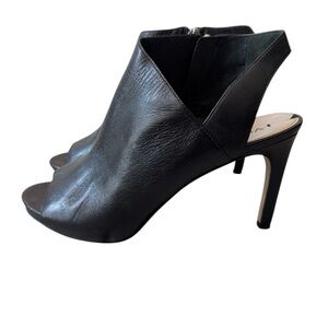 Elegant Black Leather Women's Heels 9 Via Spiga